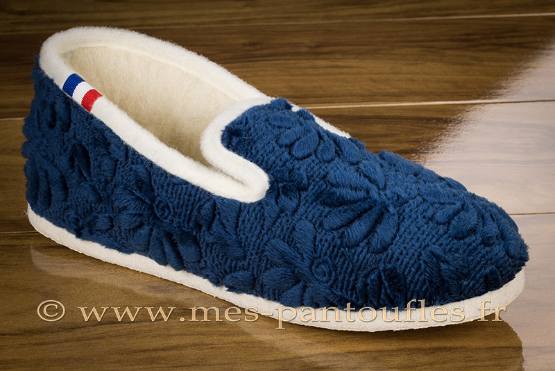 Pantoufles charentaises semelles confort crêpe velours texturé à fleur marine | Mes Charentaises