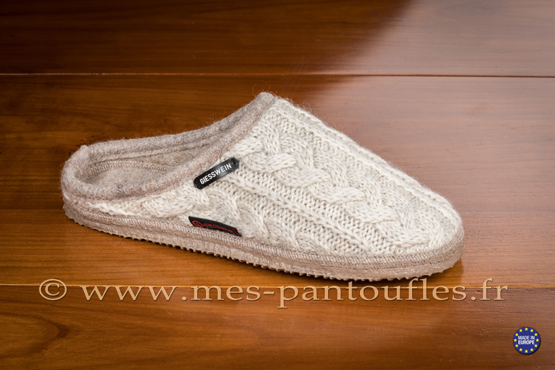 Pantoufles laine tricotée écrue semelle antidérapante