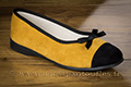 Ballerine classique à noeud jaune