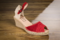 Espadrilles rouges à talon compensé 