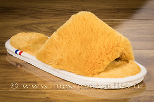Claquettes semelles confort crêpe moumoute moutarde