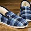 Charentaises à carreaux bleus semelle confort crêpe - 9cmont0118