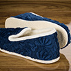 Pantoufles charentaises semelles confort crêpe velours texturé à fleur marine - 9cmont0125