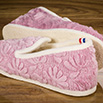 Pantoufles charentaises semelles confort crêpe velours texturé à fleur parme - 9cmont0127