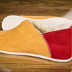 Chaussons bicolores elf médiéval camel/rouge - 9vmont0130